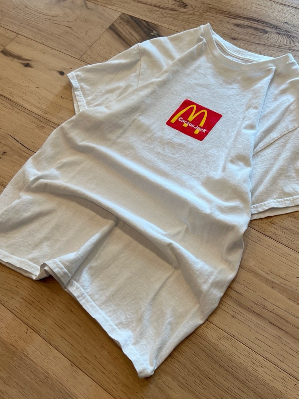 baggy grail cactus jack sesame graphic tee travis scott x mcdonald’s - white